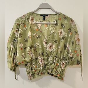 Forever 21 Green Floral Print Cropped Top